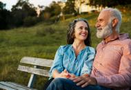 /content/dam/uhc/uhone/health-and-wellness/wide-CoupleOnBench-1444415096.jpg